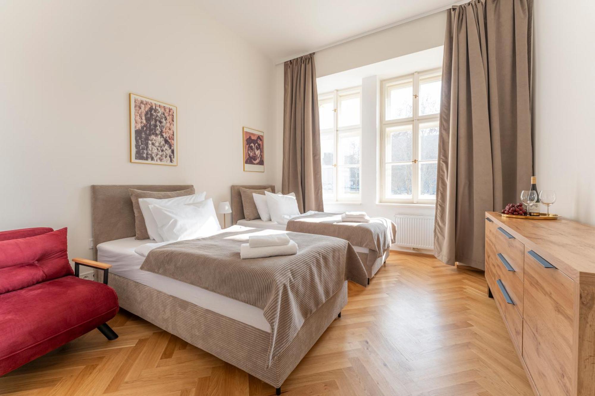 Apartment Oomph *