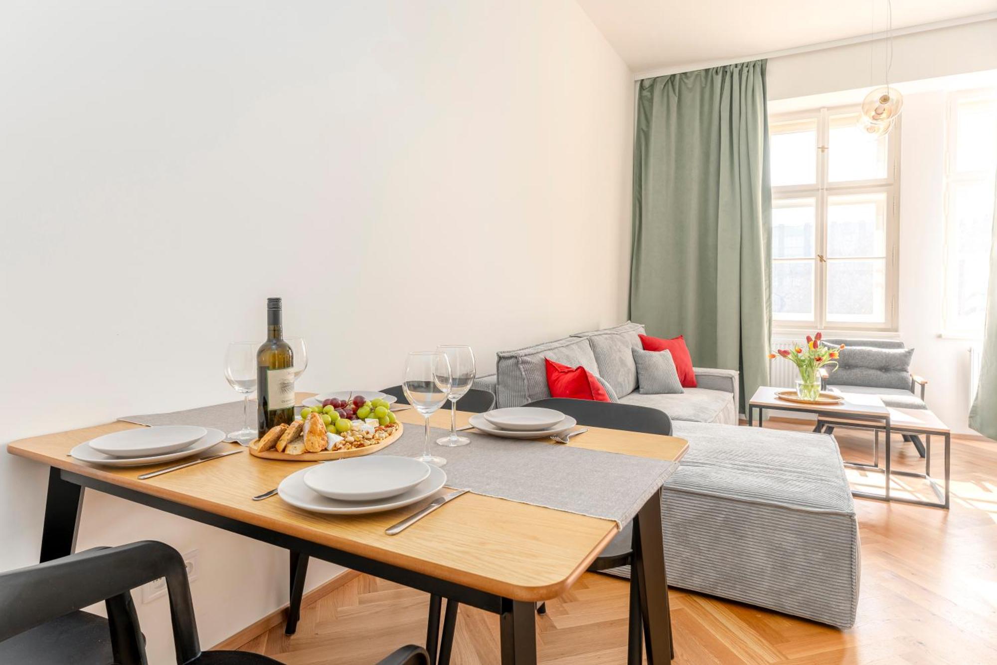 Apartment Oomph *